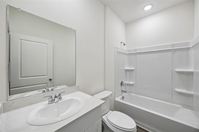 Building Photo - 14221 Donahue St