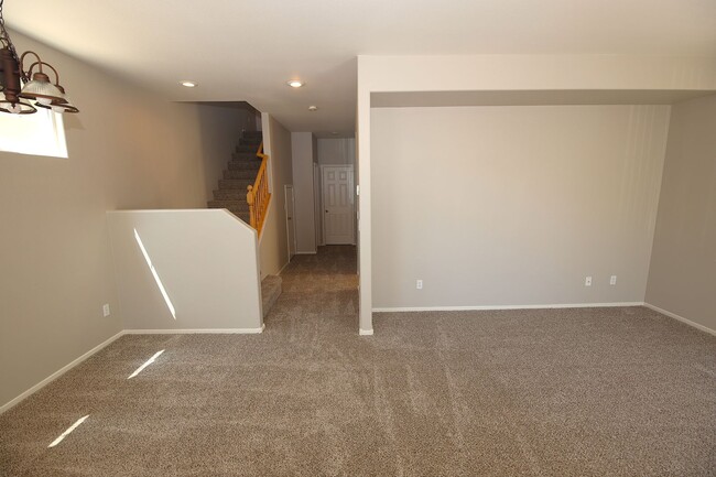 Building Photo - CLASSIC AND MOVE-IN READY 2 STORY HOME IN NORTH LAS VEGAS - 89031