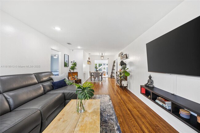 Building Photo - 64 NE 88th St
