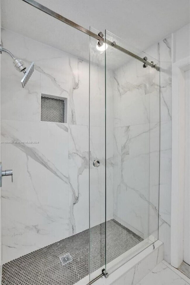 Building Photo - 11280 NW 40th St