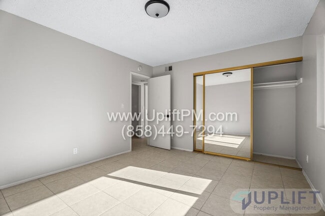 Building Photo - 6775 Alvarado Rd