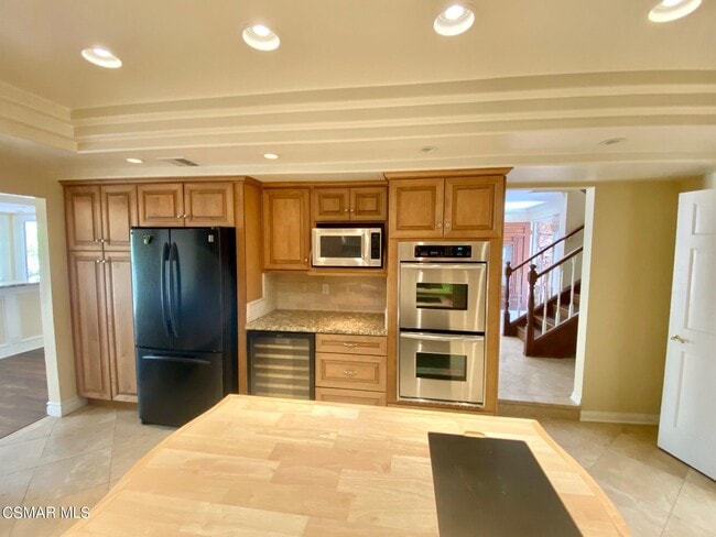 Building Photo - 4555 Tam O Shanter Dr