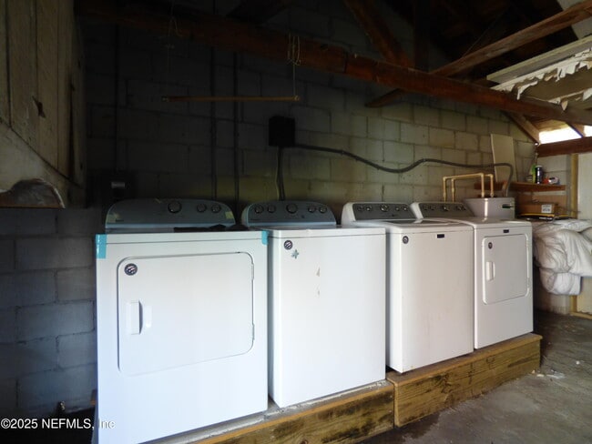 Building Photo - 1788 San Marco Blvd