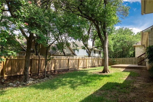 Building Photo - 7764 Yaupon Dr