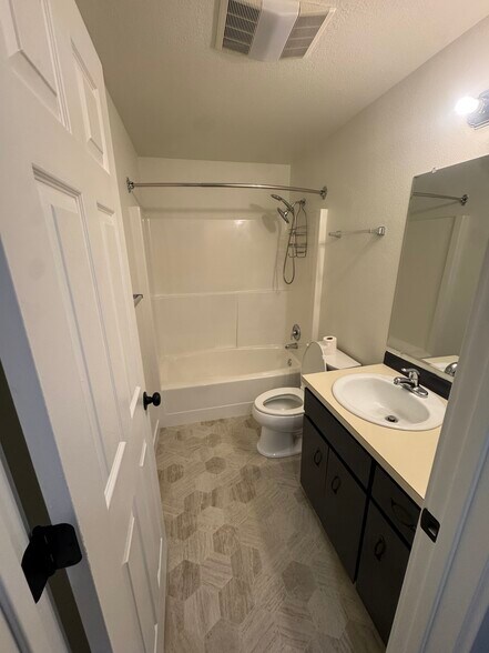 Building Photo - 15715 63rd Street Ct E