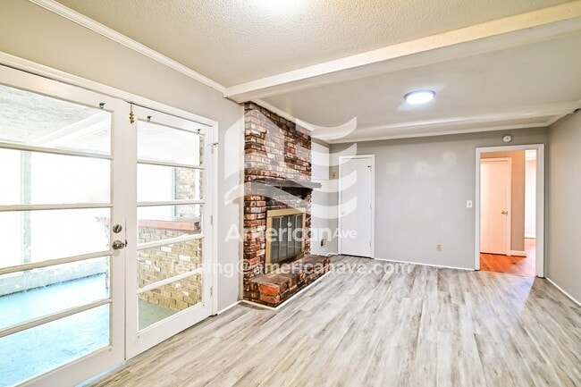 Building Photo - 57 Newport Dr