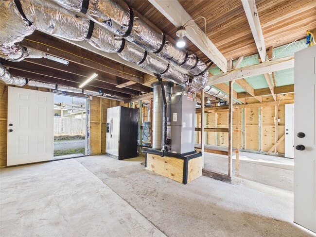 Building Photo - 3602 Avenue S 1/2