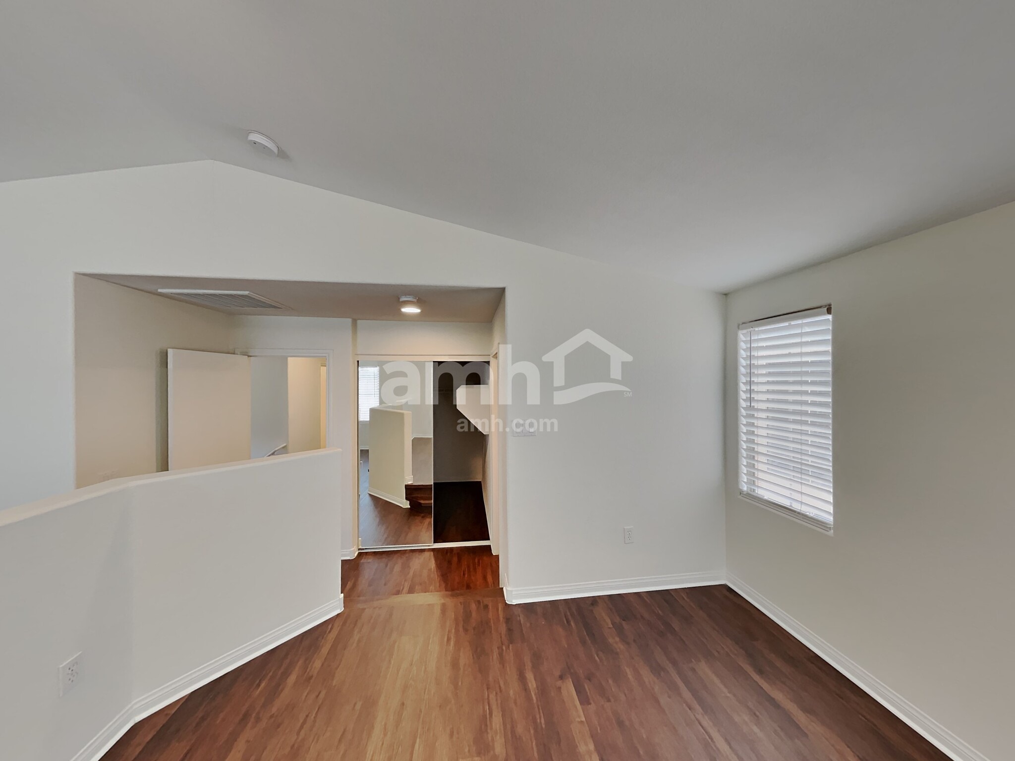 Building Photo - 5283 Railroad River Ave