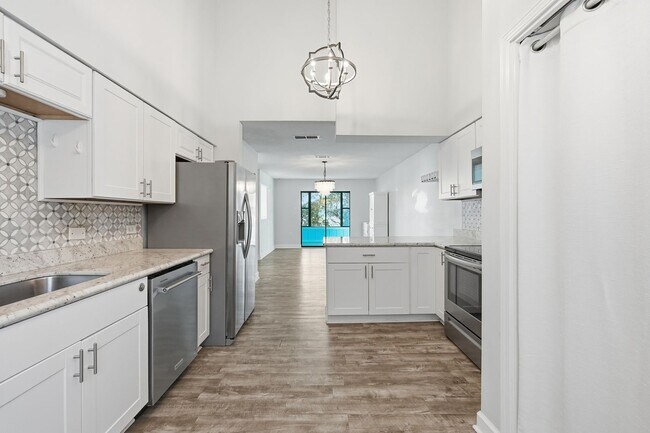 Building Photo - Premier Marina Cove end unit!!   Coastal Lifestyle at its BEST!!