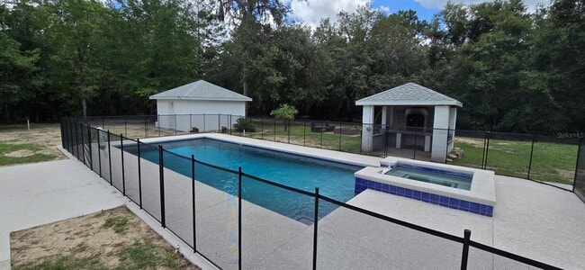 Building Photo - 5906 SW 172nd Loop