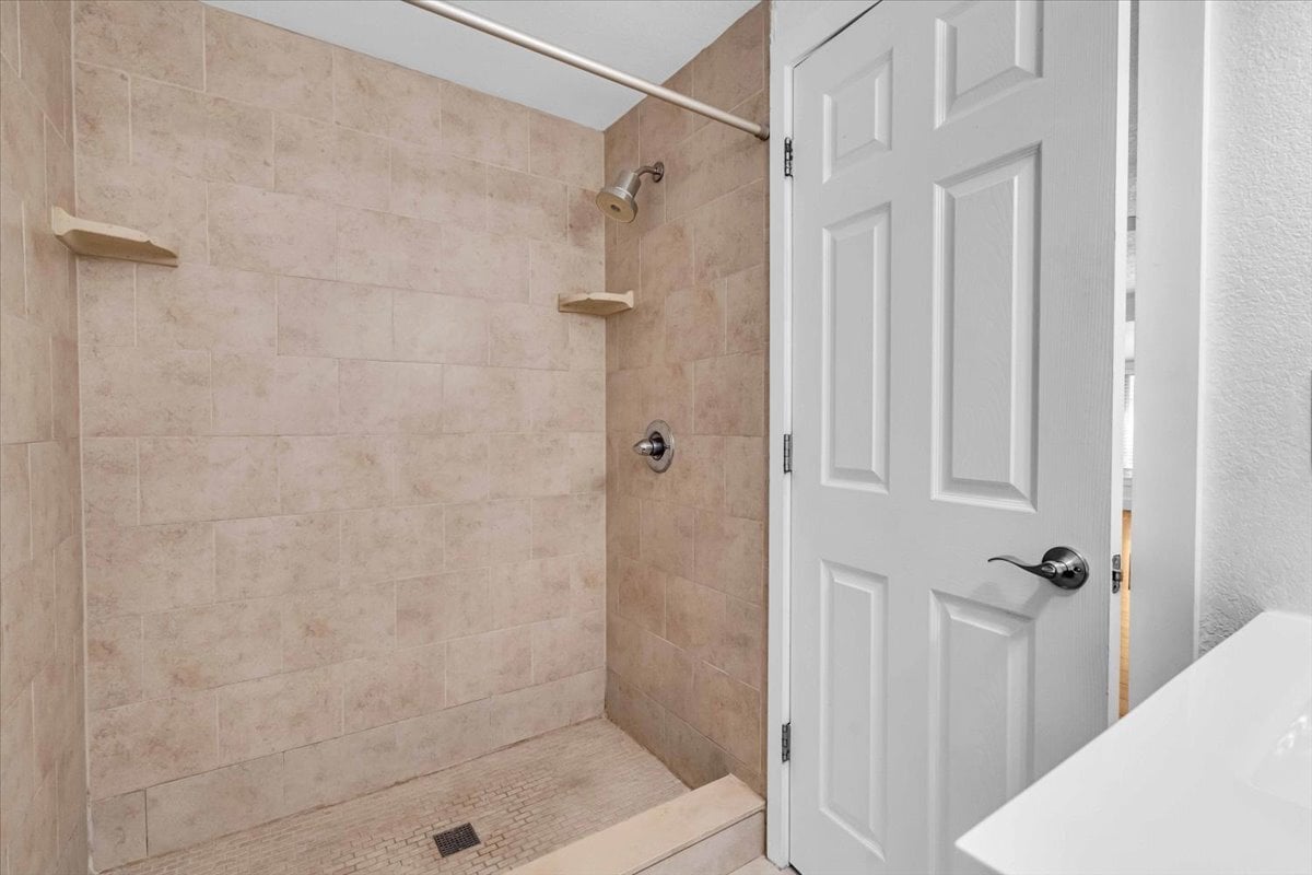 Bathroom - 539 6th St N