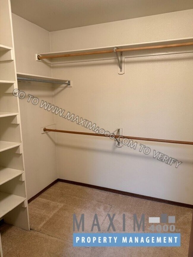 Building Photo - 3530 Ponderosa Way