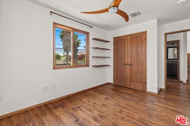 Building Photo - 660 San Juan Ave