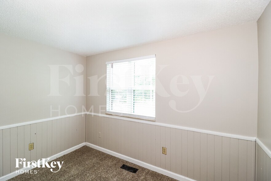 Building Photo - 8441 Arendal Cove