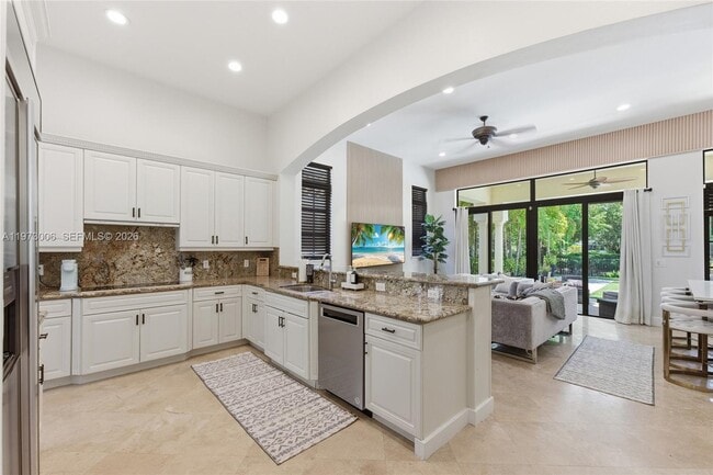 Building Photo - 9564 Exbury Ct