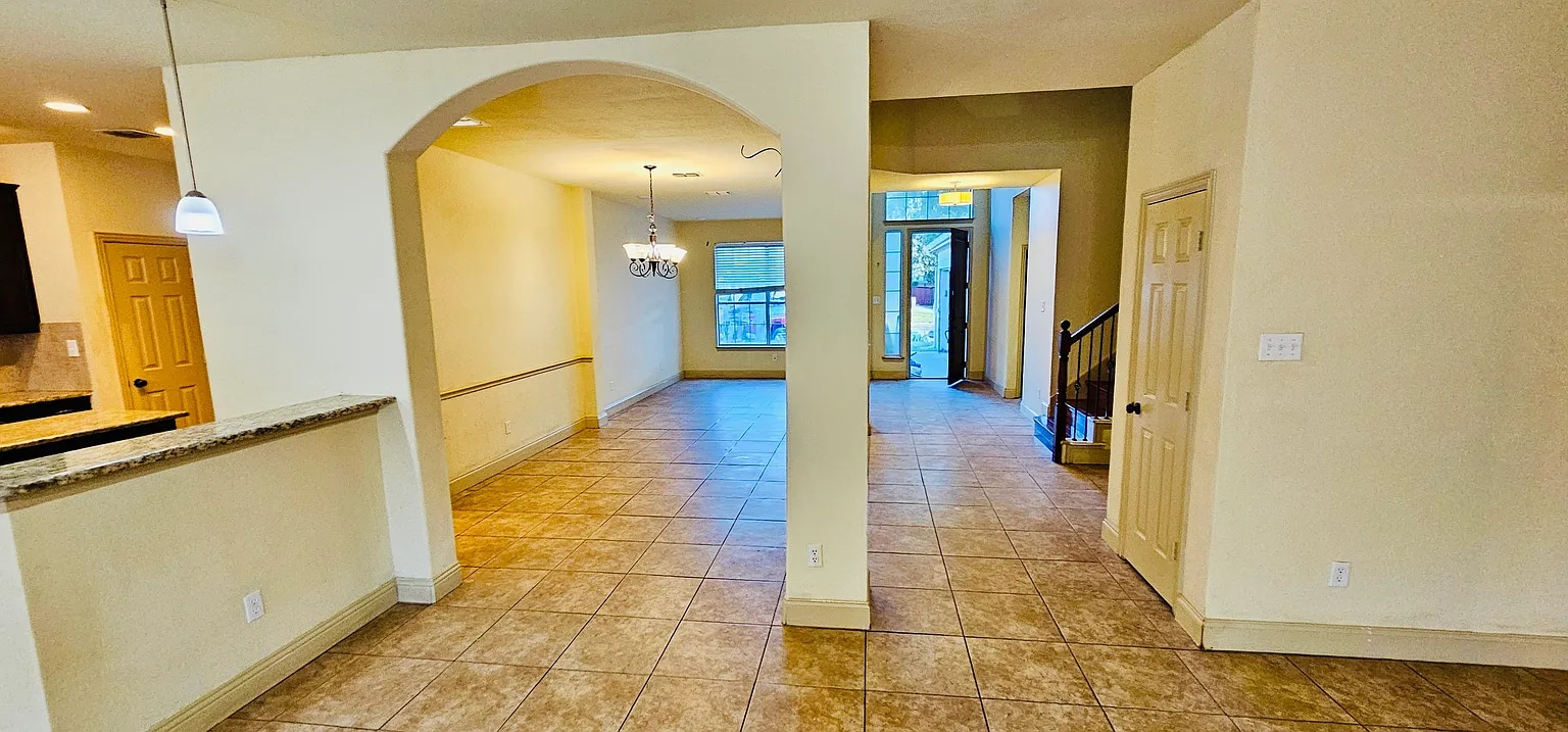 Building Photo - 1205 Sheffield Dr