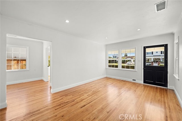 Building Photo - 364 Broadway