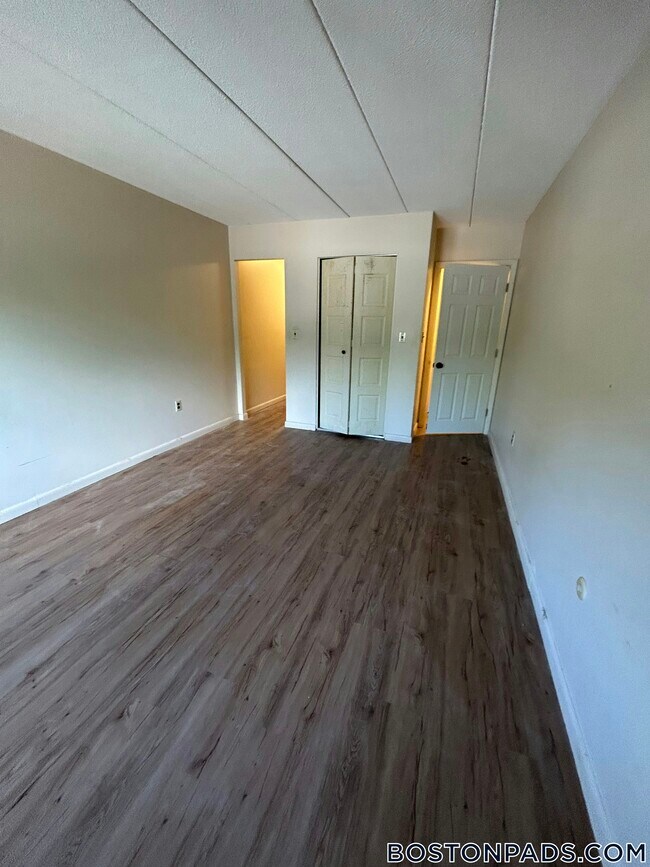 Building Photo - 30 Normandy Ave