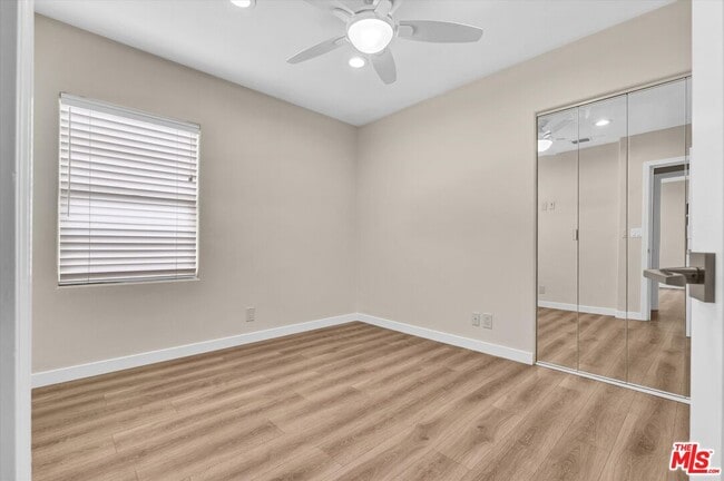 Building Photo - 13964 La Maida St