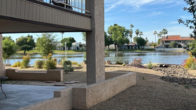 Building Photo - 11040 N 28th Dr