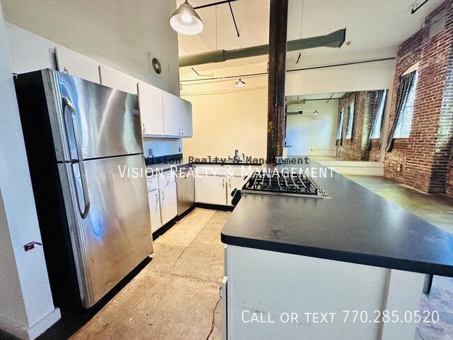 Building Photo - Historic King Plow Loft Studio - Ideal Liv...