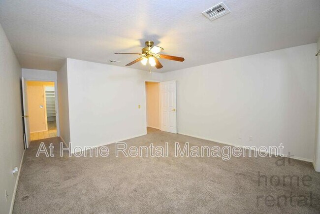 Building Photo - 8316 S Pittsburg Ave