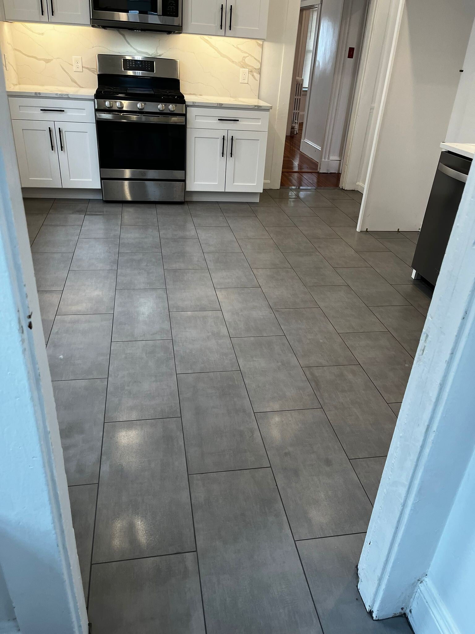 kitchen - 279 E Squantum St