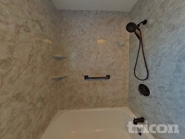 Building Photo - 2317 13th Ave SW