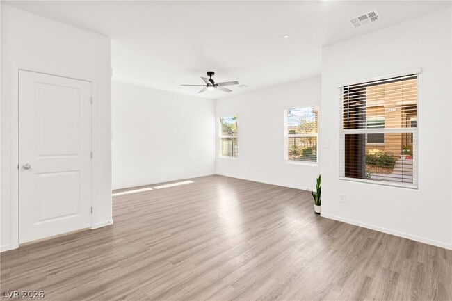 Building Photo - 491 Waterfall Cv Ct