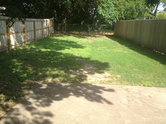 Building Photo - 3502CU