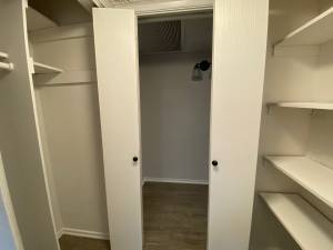 Walk In Closet - 1626 N Poinsettia Pl