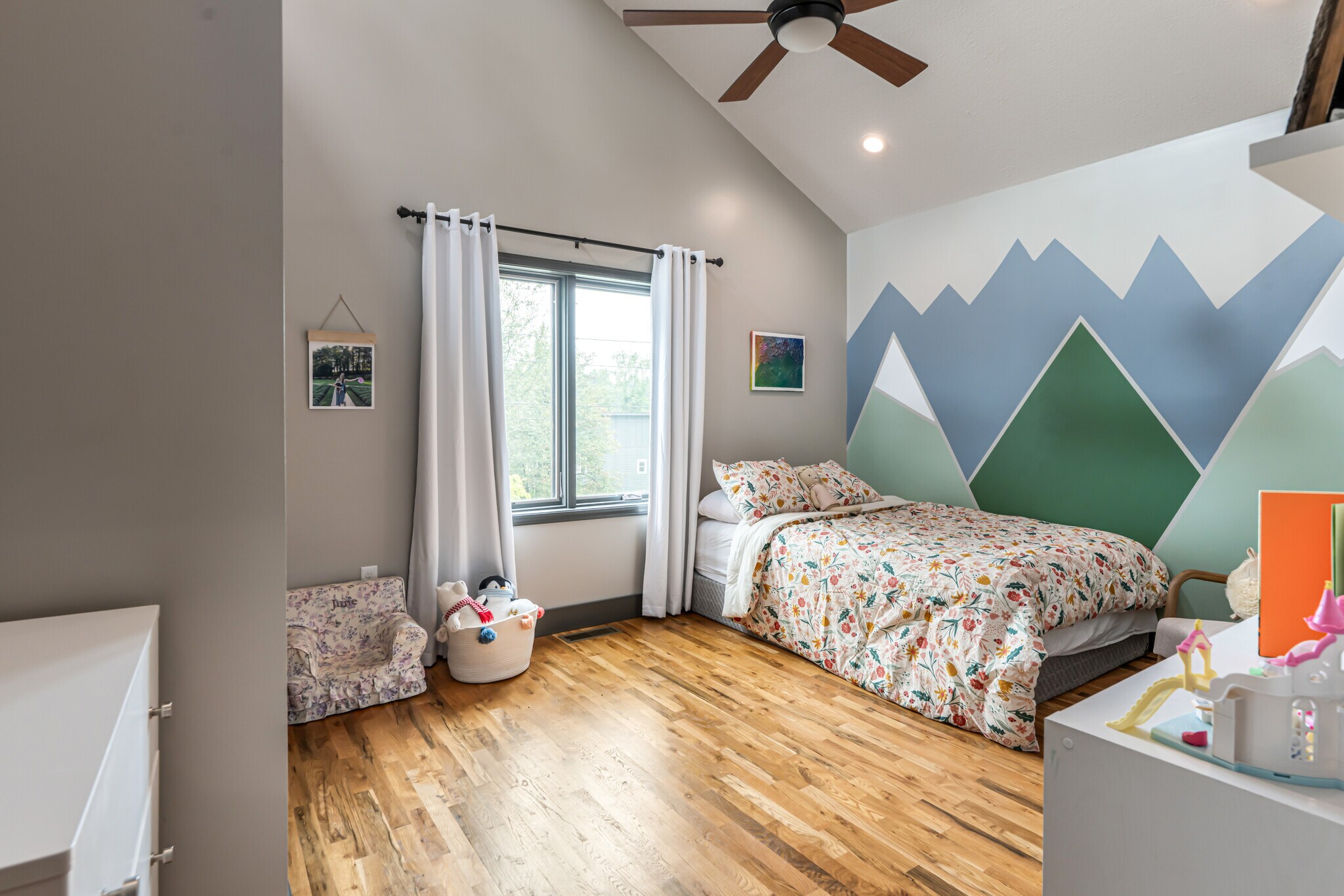 Building Photo - 11 Alta Ave