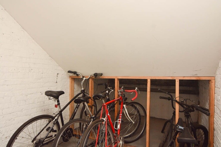 Building Photo - 1708 W Wallen Ave