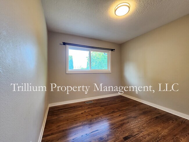 Building Photo - 3929 N Kiska St