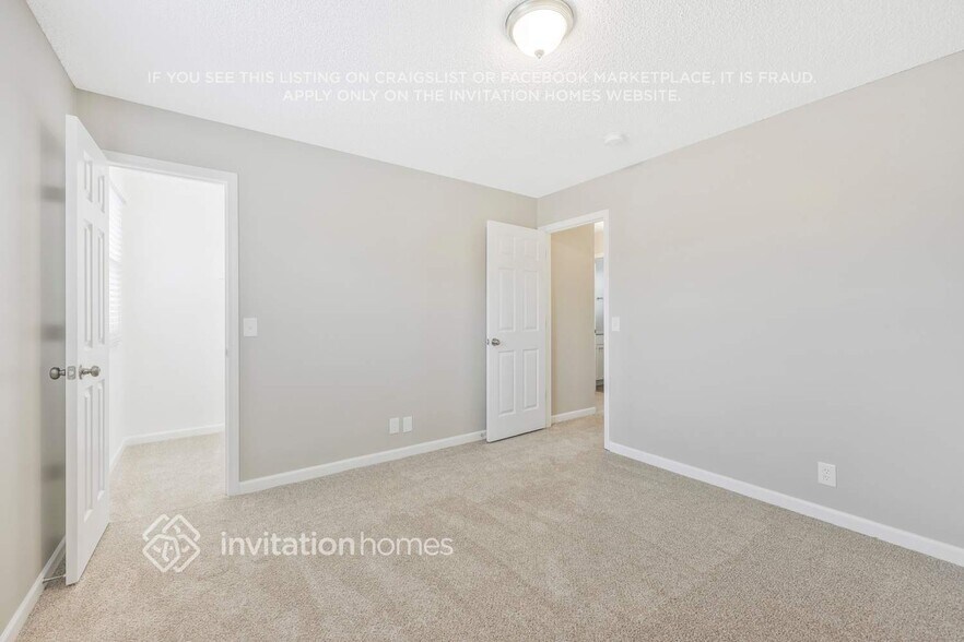 Building Photo - 1004 Carriage Way Ct