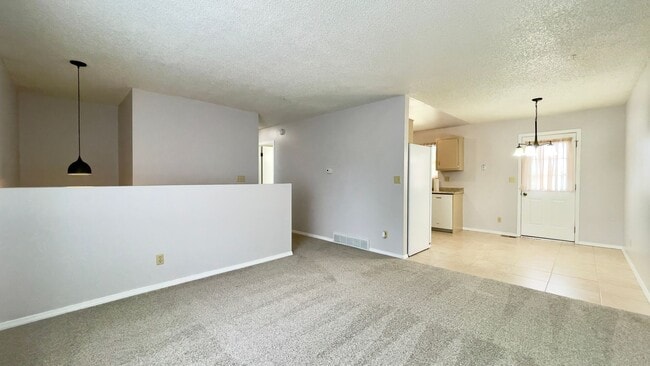 Building Photo - Exceptional Family Home in Fountain, CO - ...