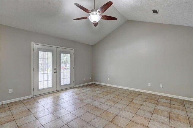 Building Photo - 100 Morgans Turn