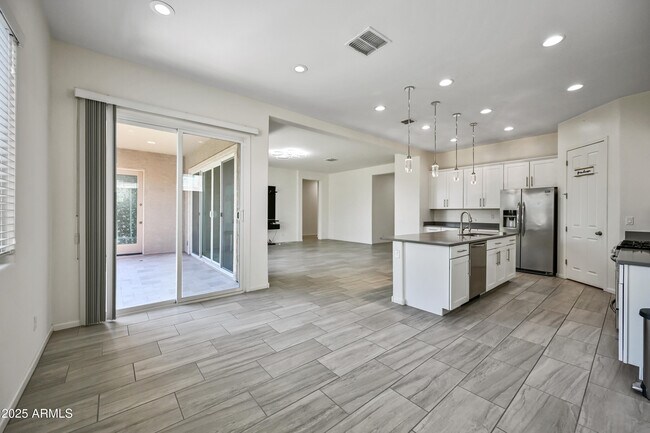 Building Photo - 10493 W Bronco Trail
