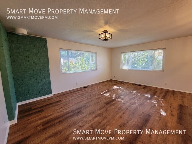 Building Photo - 6030 Kirkwood Cir