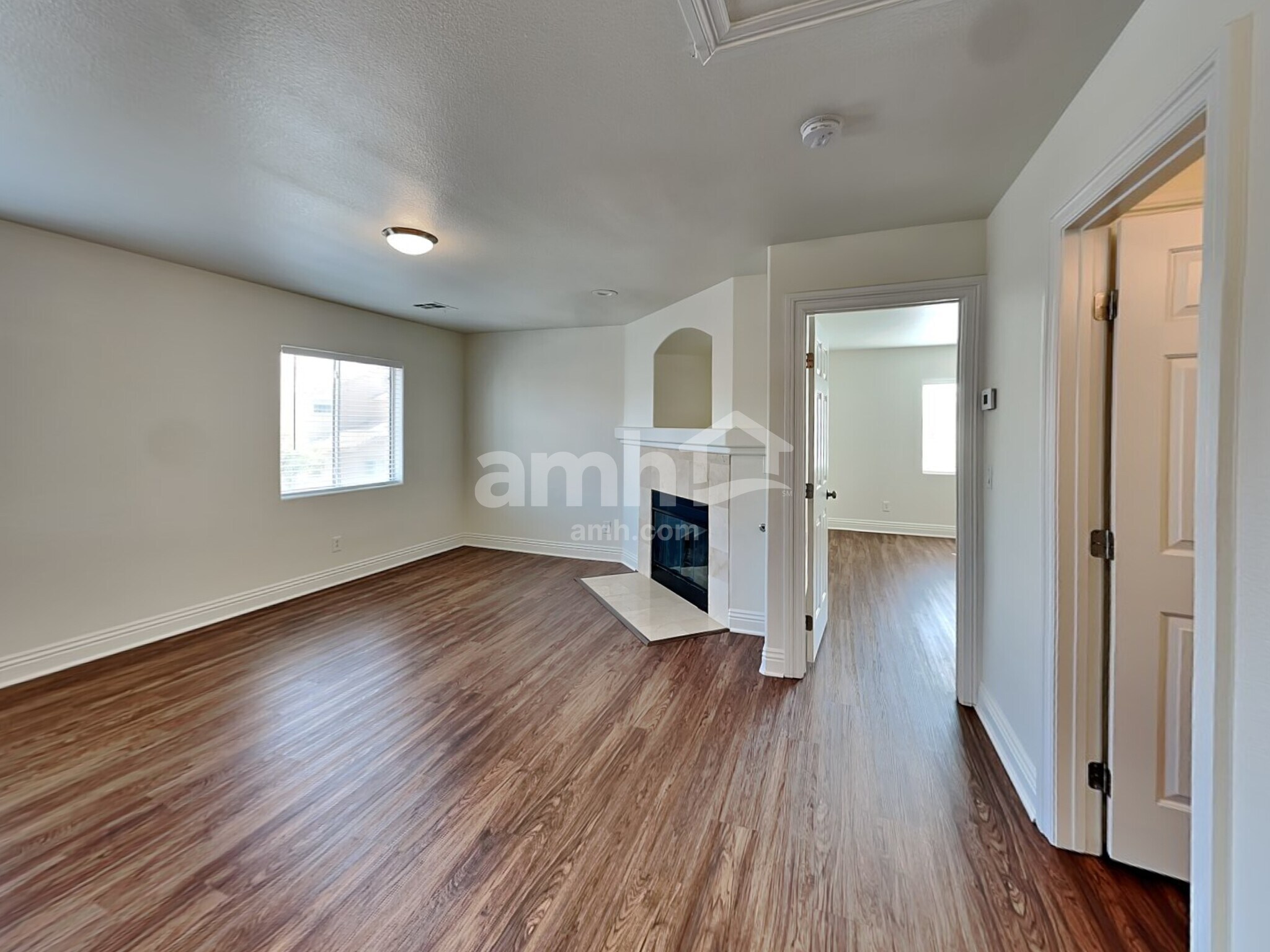 Building Photo - 8825 Moonwood Ct
