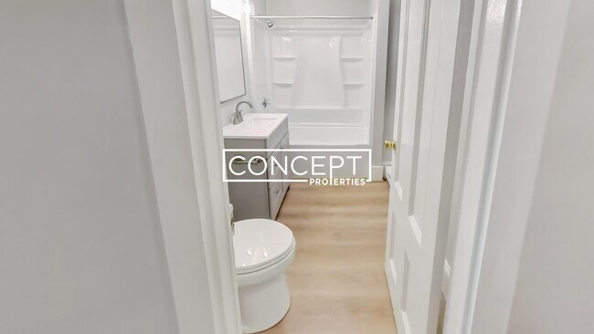 Building Photo - 42 Guild St