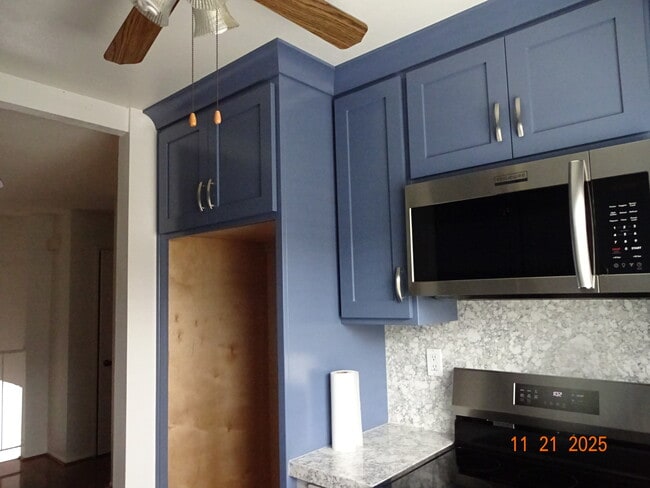 Building Photo - 19 Bahia Cir