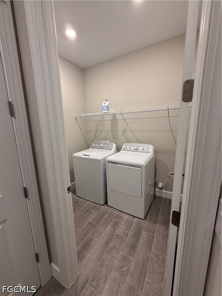 Building Photo - 107 SW 34th Pl