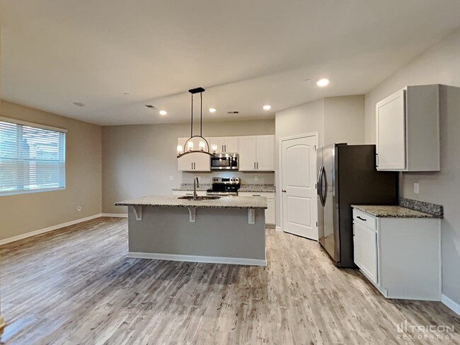 Building Photo - 339 Victory Cir