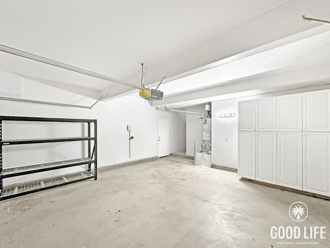 Building Photo - Irvine Stunner! 4BR Beauty with Private Yard & 2-Car Garage