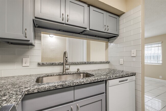 Building Photo - 11002 Hammerly Blvd