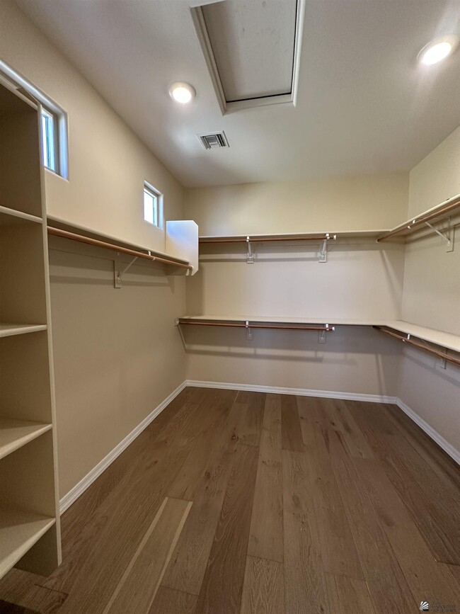 Building Photo - 6558 E 35th Rd