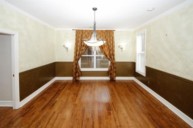 Building Photo - 1354 Brookhaven Village Cir NE