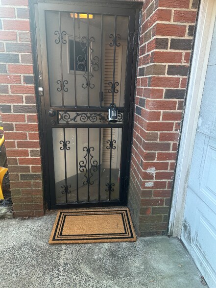 Building Photo - 2951 Kingsland Ave