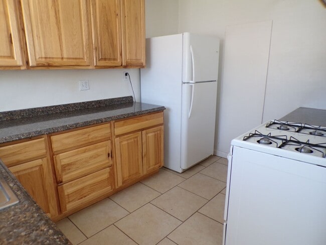 Building Photo - Nicely Upgraded Single Story Home in Vandenberg Village